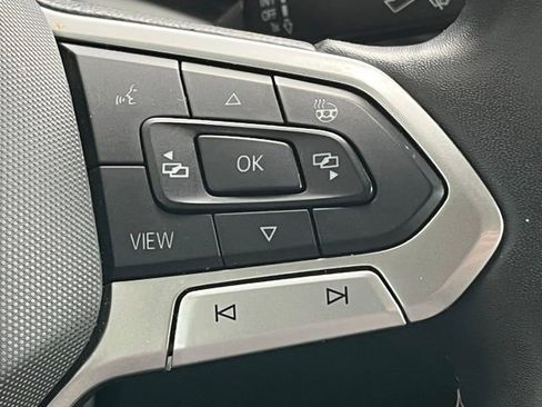 Used 2022 Volkswagen Taos SEL image 42