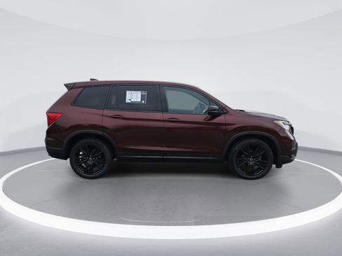 Used 2019 Honda Passport Sport image 2