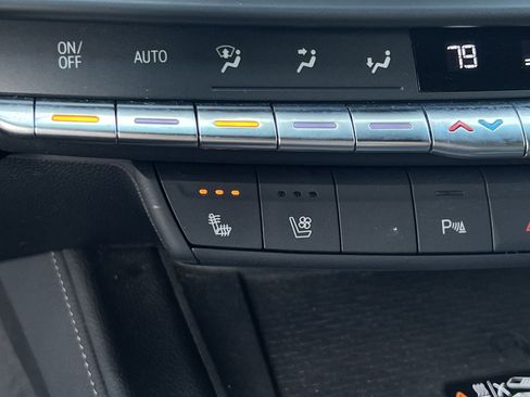 Used 2023 Cadillac CT4 Premium Luxury w/ Technology Package image 18