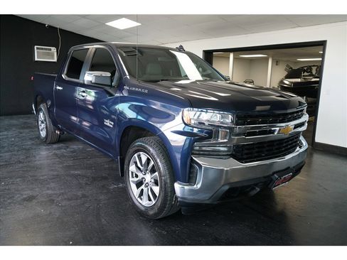 Used 2019 Chevrolet Silverado 1500 LT w/ Texas Edition image 9