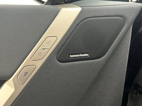 Used 2023 BMW iX xDrive50 w/ Premium Package image 22