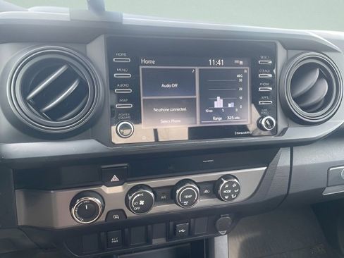 Used 2020 Toyota Tacoma TRD Sport image 19