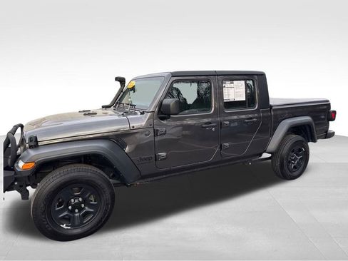 Used 2024 Jeep Gladiator Sport image 4