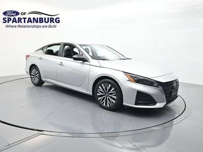 Used 2024 Nissan Altima 2.5 SV