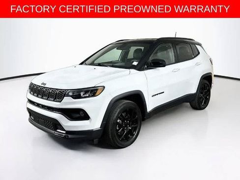Used 2024 Jeep Compass Latitude w/ Altitude Special Edition AWD/4WD image 1