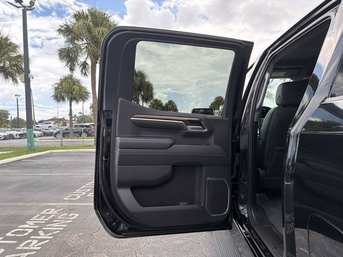 Used 2024 GMC Sierra 1500 Elevation w/ LPO, Elevation Black Package AWD/4WD image 21