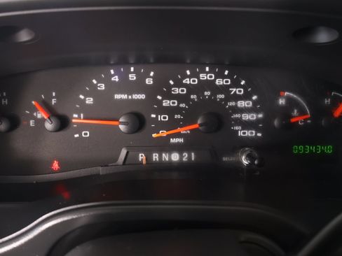 Used 2007 Ford E-350 and Econoline 350 XL RWD image 4