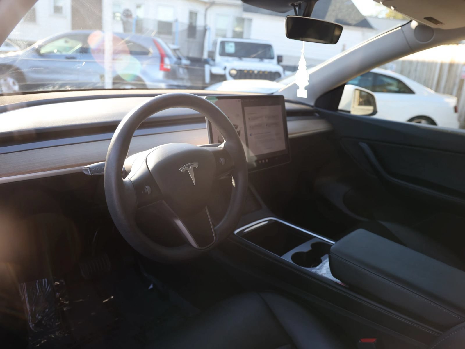 Used 2021 Tesla Model Y Long Range AWD/4WD image 15