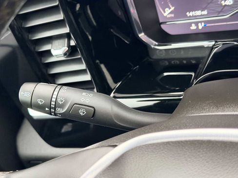 Used 2025 GMC Sierra 3500 SLE w/ SLE Value Package image 27