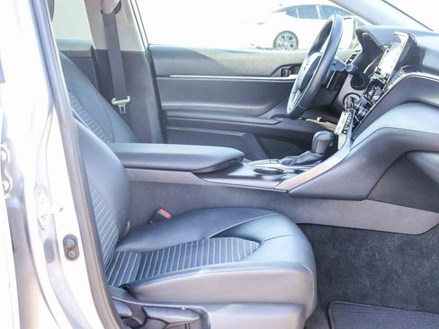 Certified 2022 Toyota Camry SE w/ Carpet Mat Package (TMS) FWD image 20