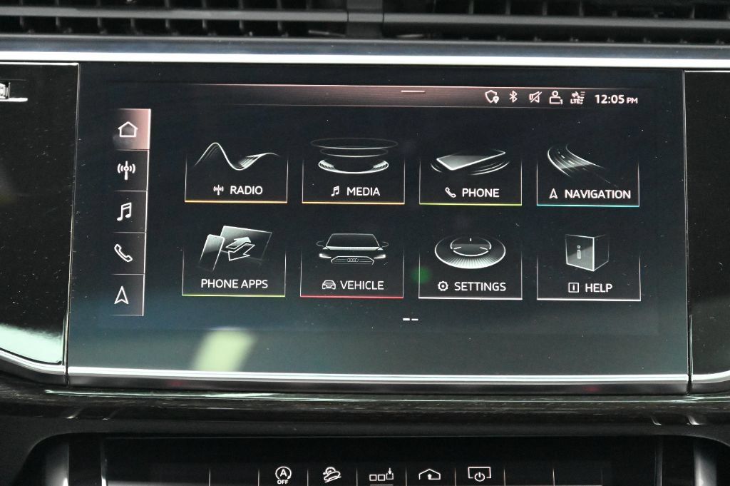 Used 2020 Audi Q8 Premium w/ Cold Weather Package AWD/4WD image 30