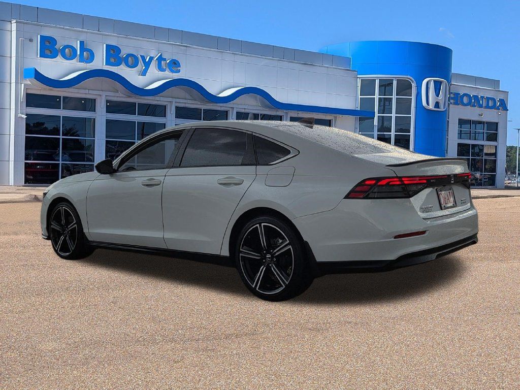 Certified 2024 Honda Accord Sport image 7