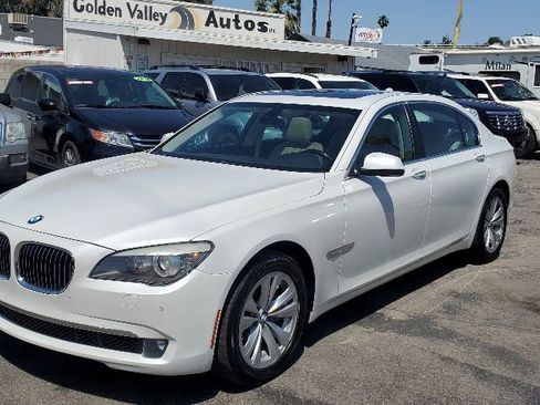 Used 2012 BMW 740Li image 1