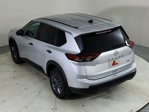 Certified 2024 Nissan Rogue S image 21