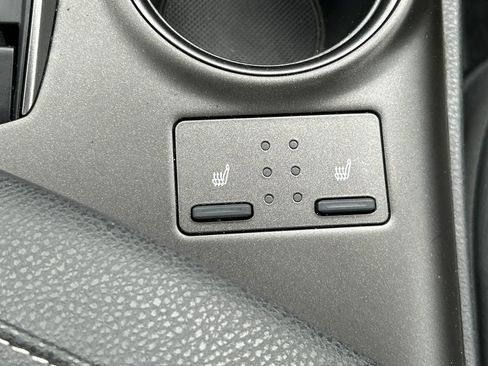 Used 2021 Toyota Camry XSE image 27