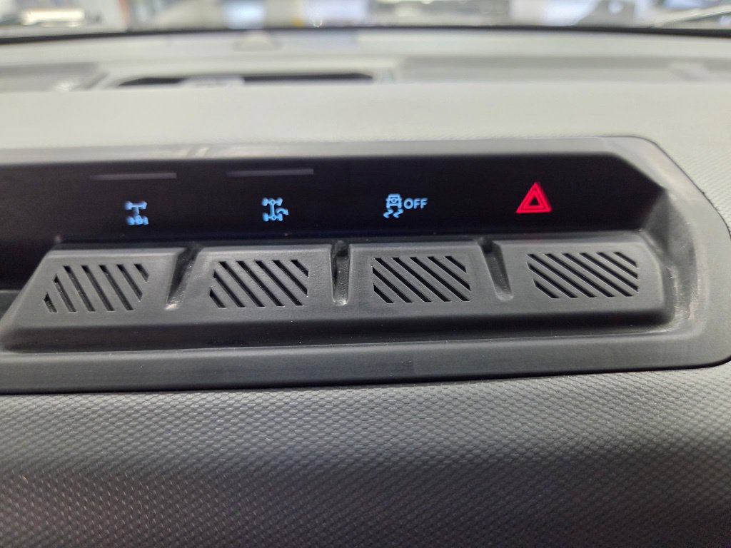Used 2024 Ford Bronco Black Diamond AWD/4WD image 34