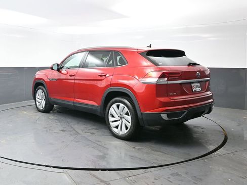 Used 2022 Volkswagen Atlas Cross Sport SE image 11