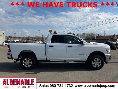 Used 2024 RAM 2500 Big Horn w/ Bed Utility Group image 2