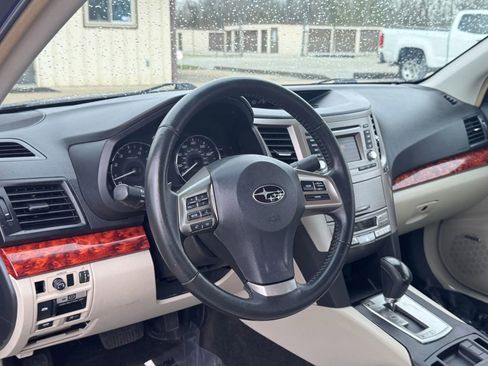 Used 2012 Subaru Legacy 2.5i Limited AWD/4WD image 3
