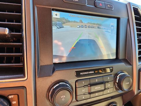 Used 2018 Ford F150 XLT w/ Equipment Group 302A Luxury image 32