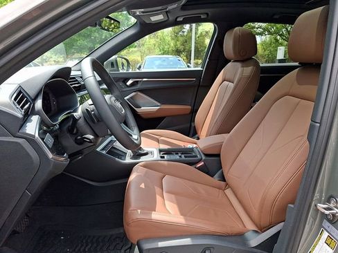 Certified 2025 Audi Q3 2.0T Premium w/ Convenience Package AWD/4WD image 13