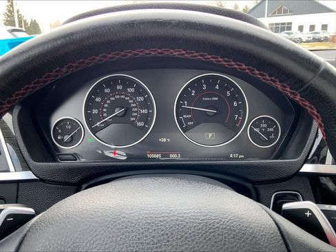 Used 2018 BMW 330i xDrive Sedan image 25