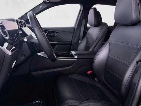 Certified 2025 Mercedes-Benz GLC 350e 4MATIC image 18
