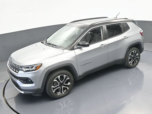 Used 2022 Jeep Compass Limited w/ Sun and Sound Group image 45