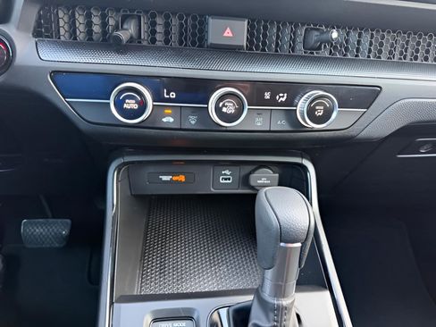 Used 2023 Honda CR-V LX image 18