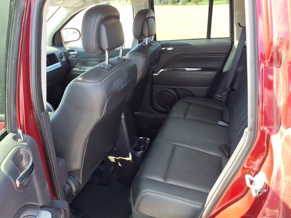 Used 2015 Jeep Compass High Altitude FWD image 9
