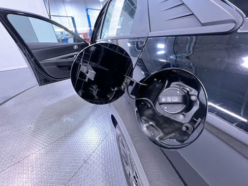 Used 2023 Hyundai Elantra SEL FWD image 39