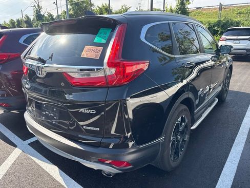Used 2018 Honda CR-V Touring image 4
