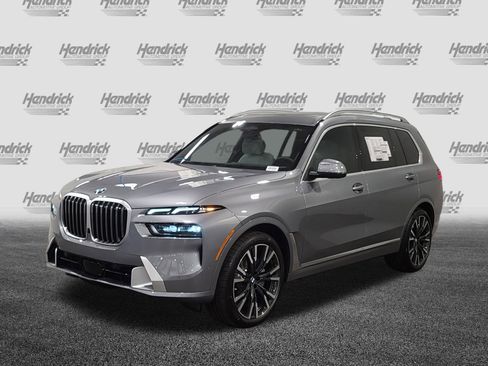 New 2026 BMW X7 xDrive40i image 3