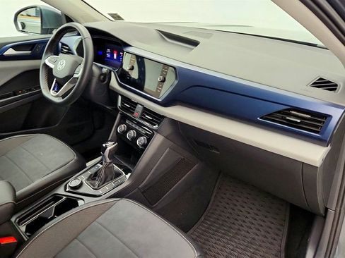 Used 2023 Volkswagen Taos SE image 25