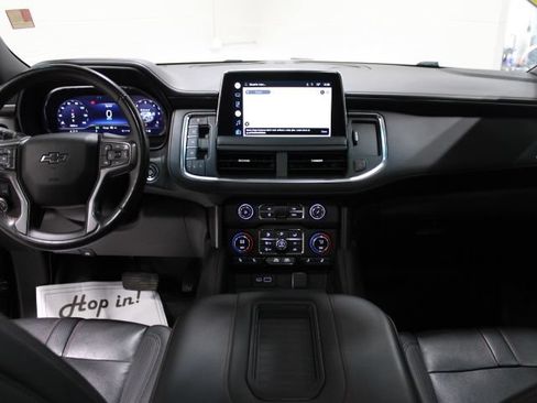 Used 2022 Chevrolet Suburban RST w/ Luxury Package AWD/4WD image 33