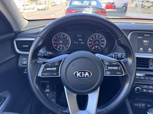 Used 2020 Kia Optima S FWD image 9