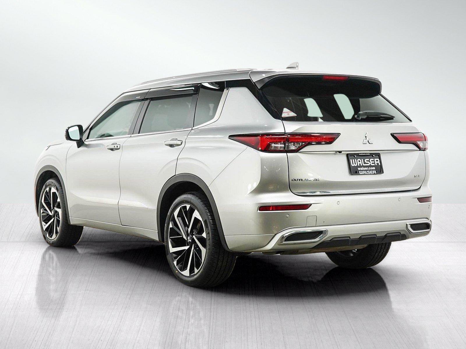 Used 2022 Mitsubishi Outlander SEL AWD/4WD image 3