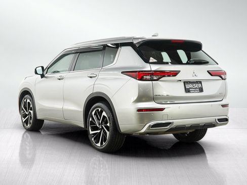 Used 2022 Mitsubishi Outlander SEL AWD/4WD image 3