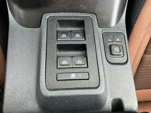 Used 2023 Ford Bronco Outer Banks w/ Sasquatch Package AWD/4WD image 22