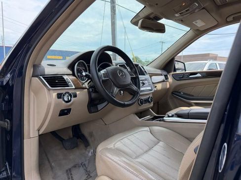 Used 2014 Mercedes-Benz GL 450 4MATIC image 21