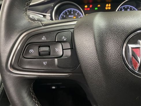 Used 2022 Buick Encore GX Select w/ Experience Buick Package image 21