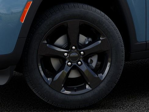 New 2026 Jeep Grand Cherokee L Limited w/ Limited Altitude Package AWD/4WD image 8