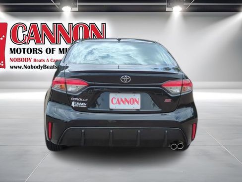 Used 2024 Toyota Corolla SE FWD image 6