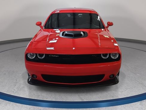 Used 2017 Dodge Challenger R/T Scat Pack RWD image 3