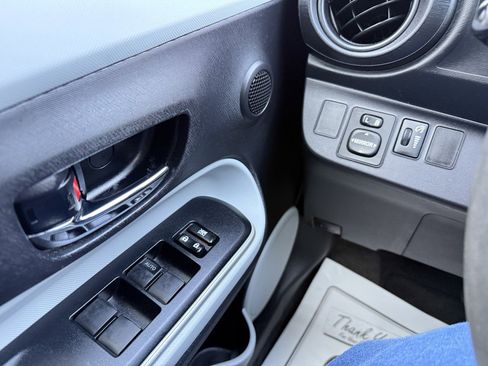 Used 2014 Toyota Prius C Two image 31