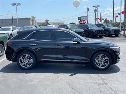 Used 2025 Genesis GV70 2.5T AWD/4WD image 2