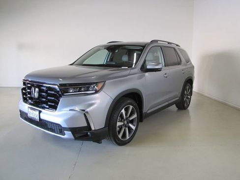 Certified 2023 Honda Pilot Elite image 1