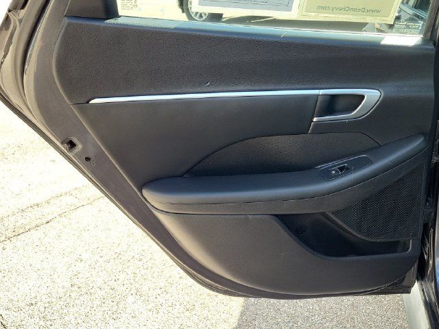 Used 2020 Hyundai Sonata SEL w/ Convenience Package FWD image 10