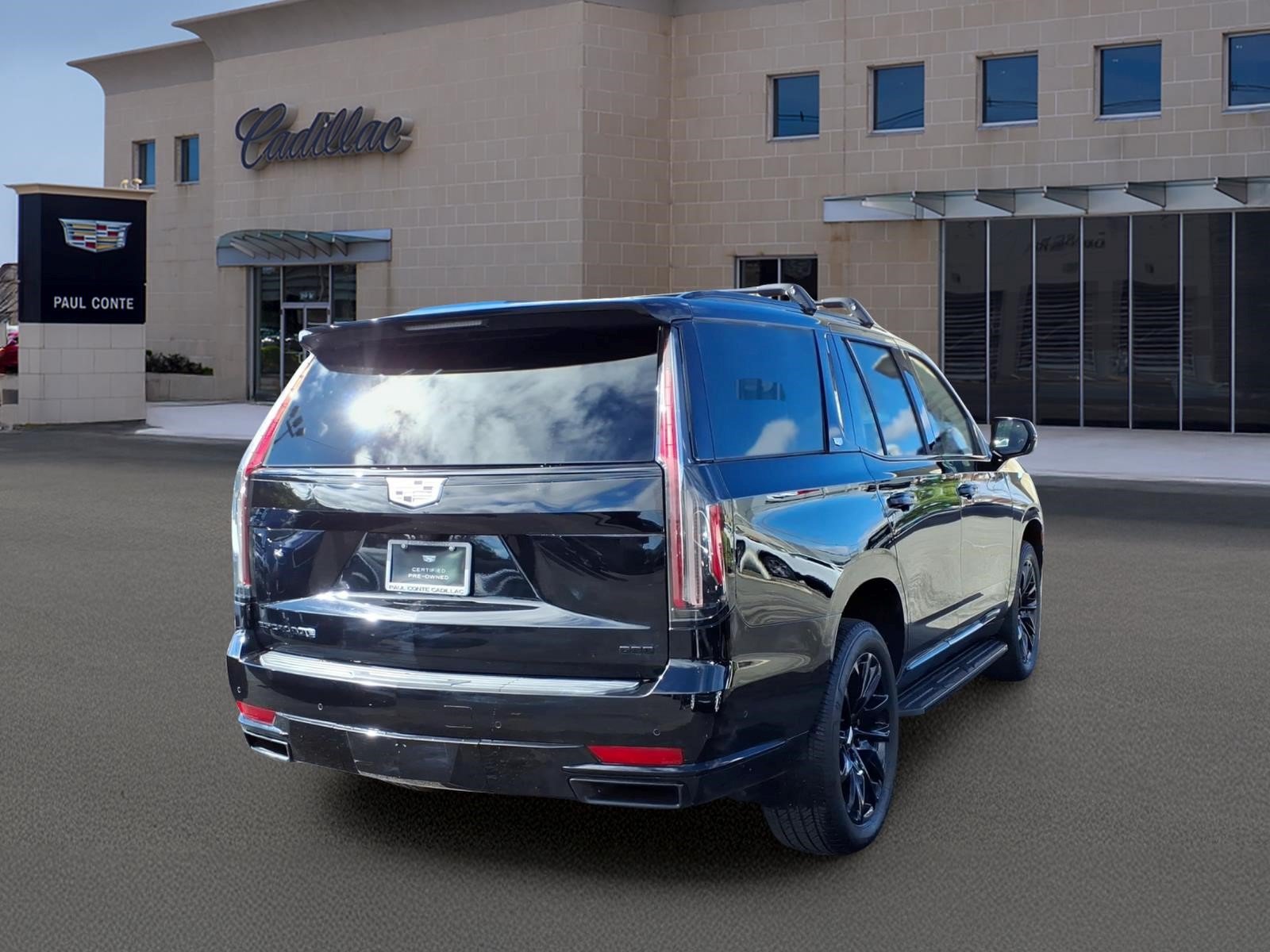 Certified 2023 Cadillac Escalade Sport w/ LPO, ONYX Package AWD/4WD image 5