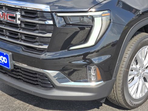 New 2026 GMC Acadia Elevation w/ Elevation Premium Package image 6